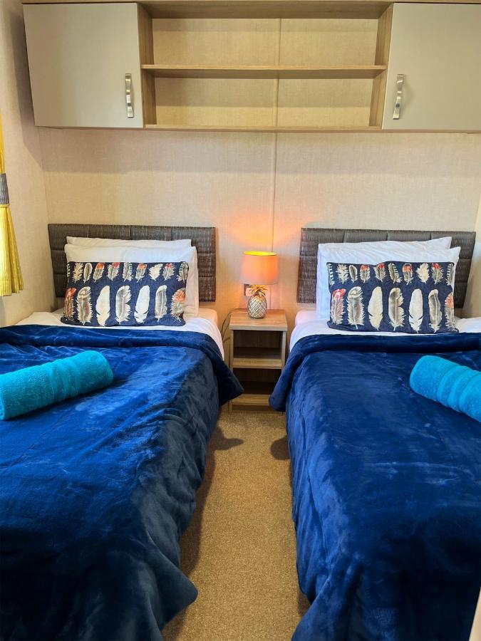 Good Ship Lollipop Lodge - Birchington-On-Sea - 6 Mins Drive To Minnis Bay Beach Bagian luar foto